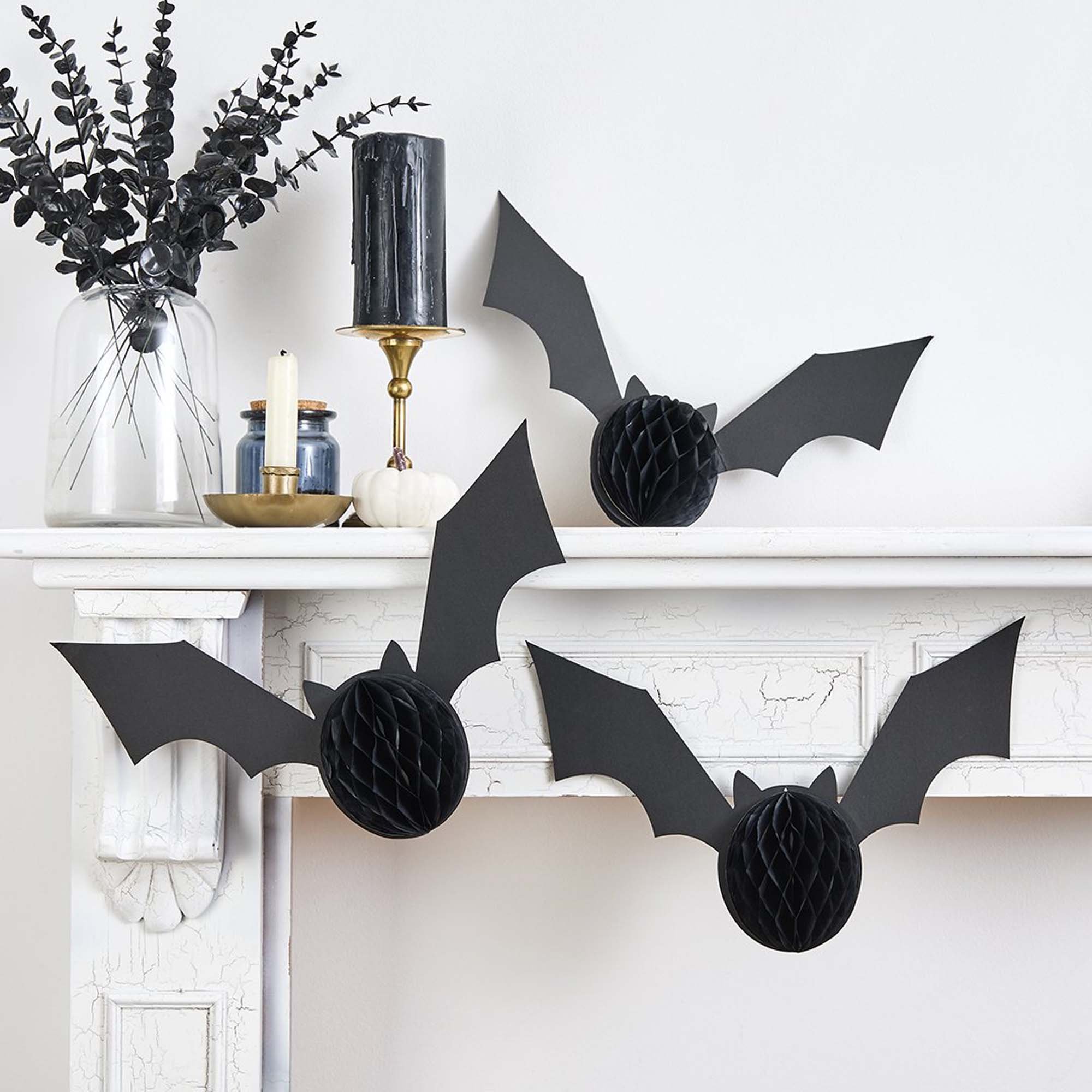 Creepy Chic Bat Hanging Honeycomb Decoration