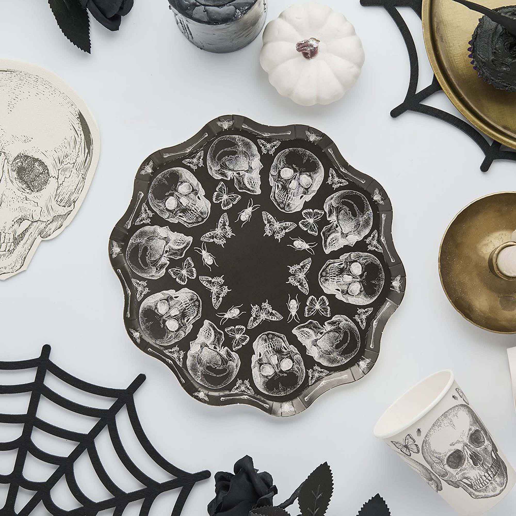 Creepy Chic Skull 23cm Paper Plate NPC